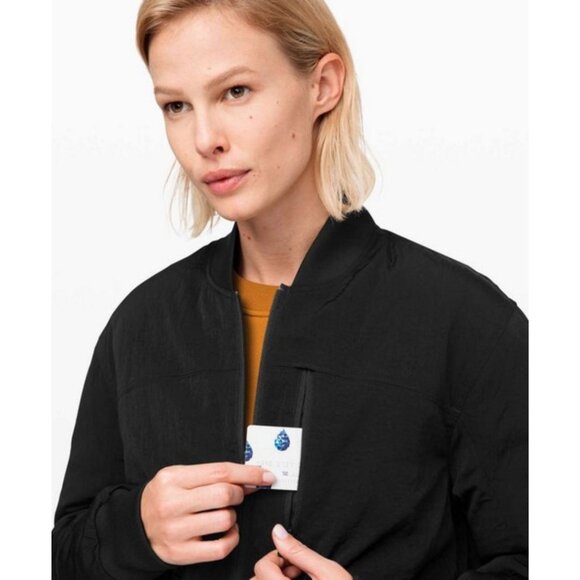 Lululemon Roam Far Bomber Jacket Black Size 10 Goose Down Water-repellent - Picture 2 of 7